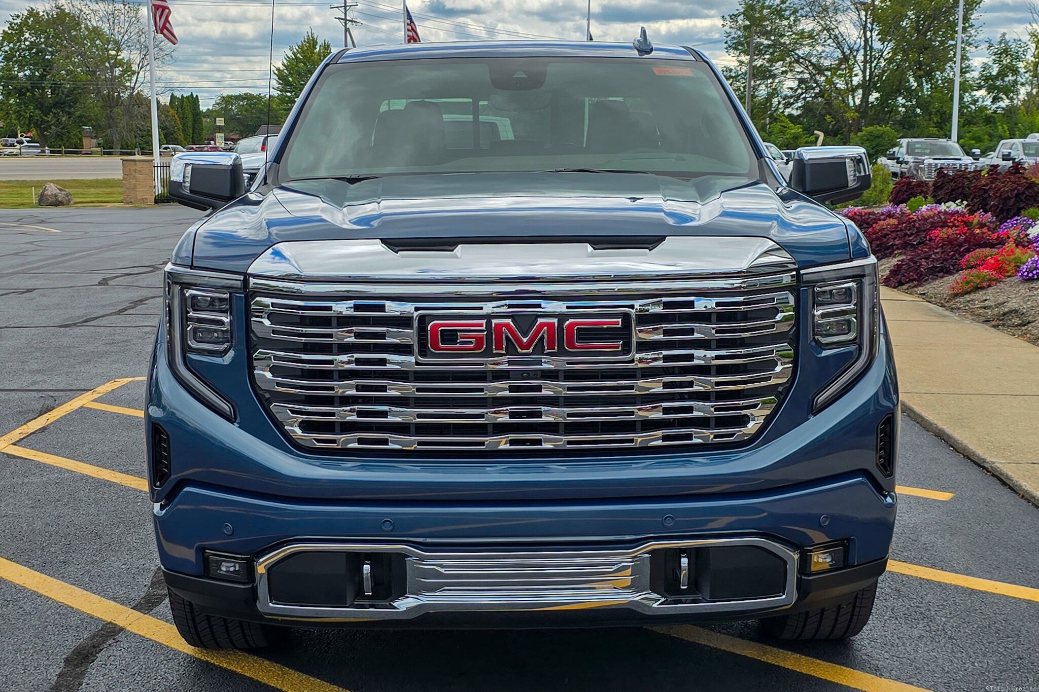2025 Gmc Sierra 1500 Denali photo 2