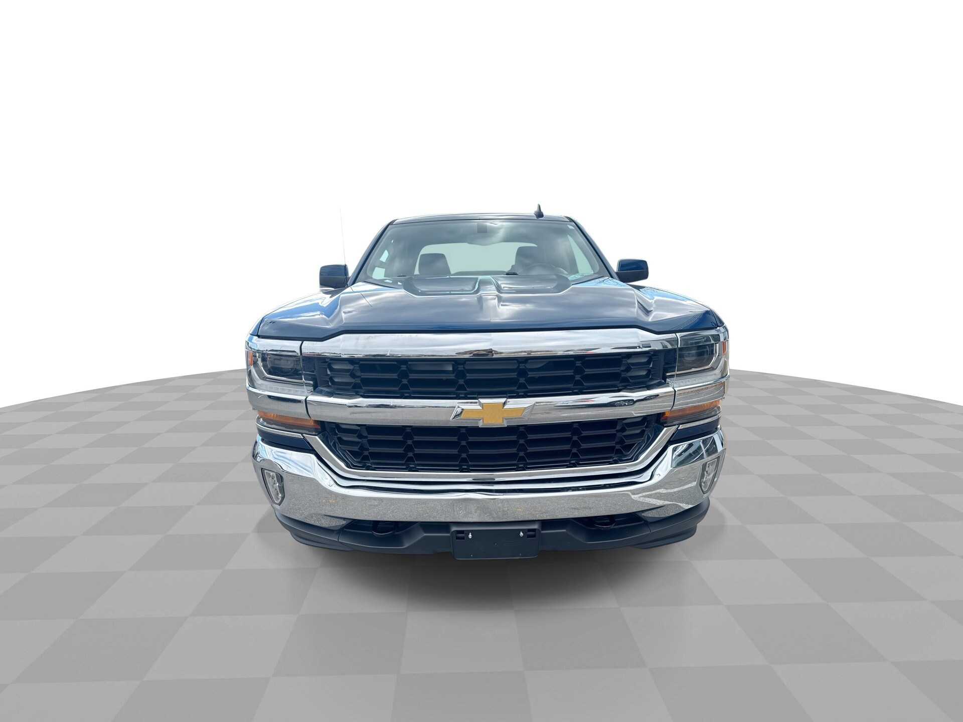 2016 Chevrolet Silverado 1500 LT photo 2