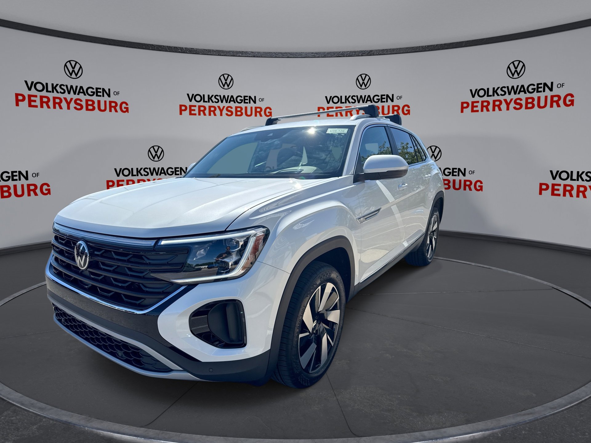 2026 Volkswagen Atlas Cross Sport SEL photo 4