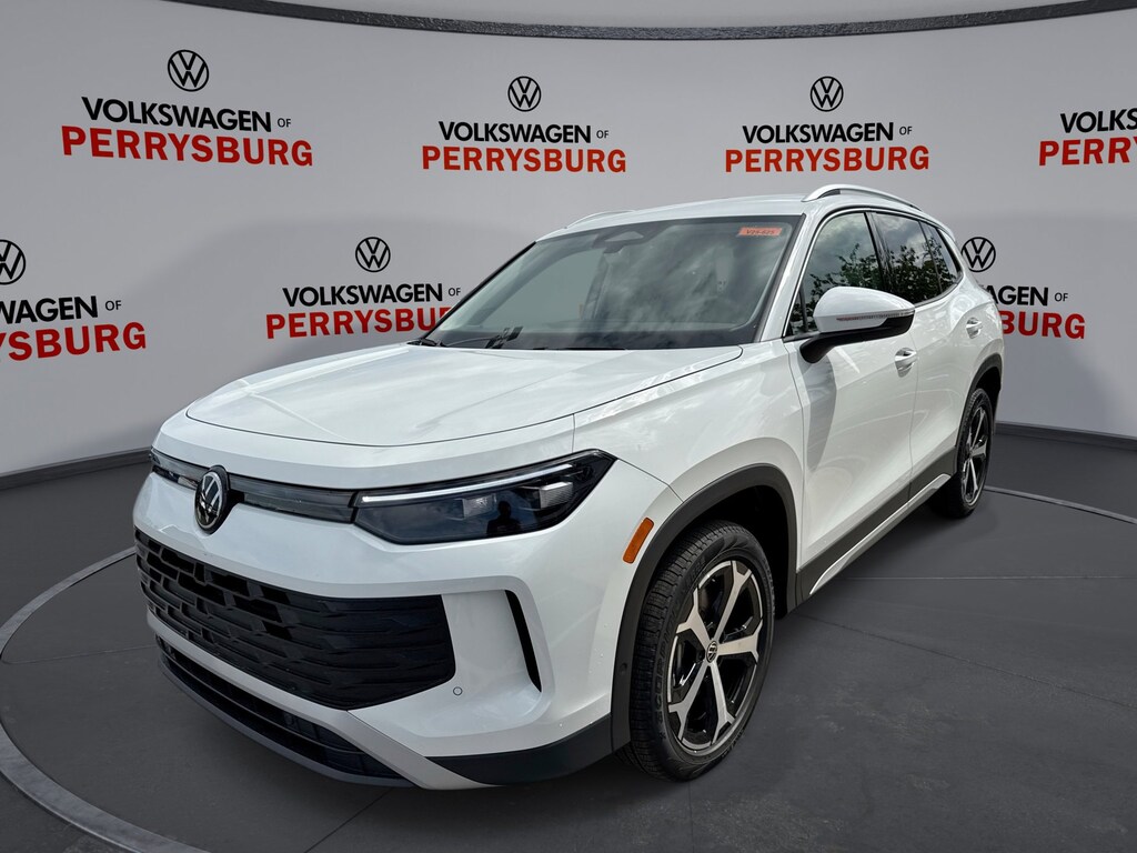 New 2025 Volkswagen Tiguan SE AWD SE AWD