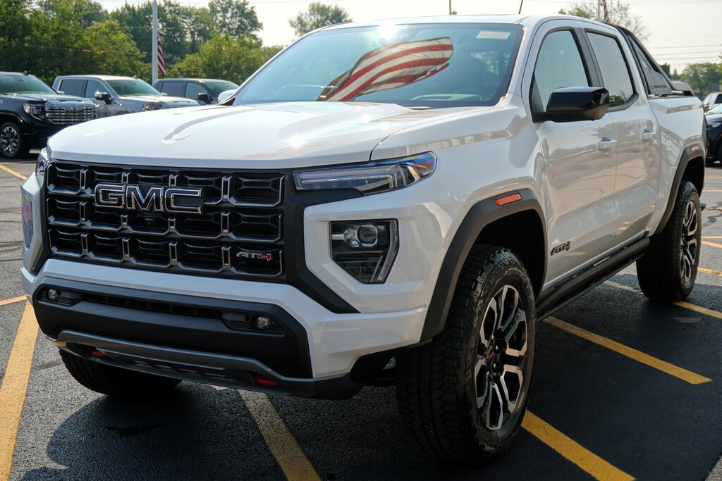 New 2025 GMC Canyon 4WD AT4 4WD Crew Cab AT4