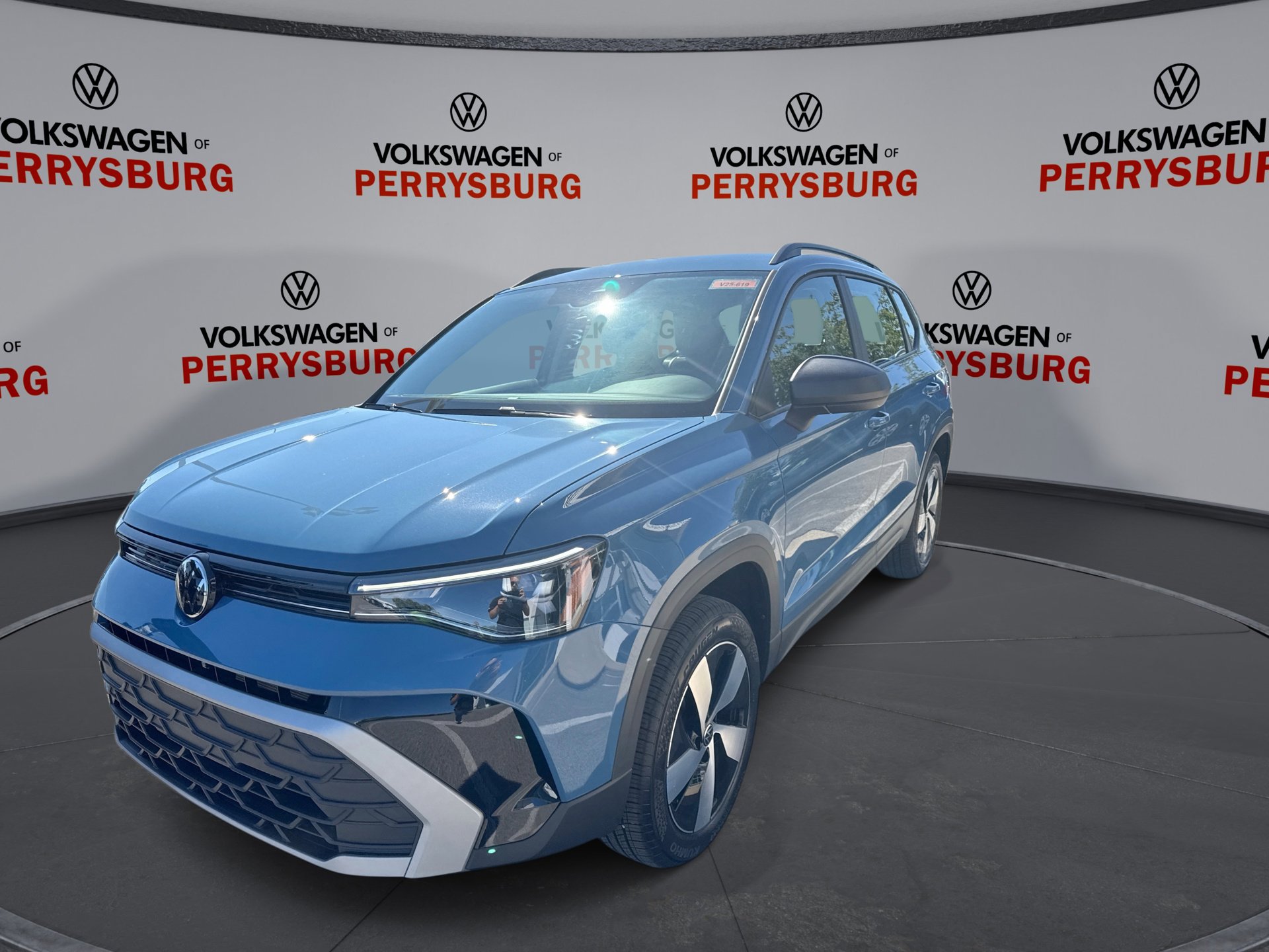 2025 Volkswagen Taos S photo 4