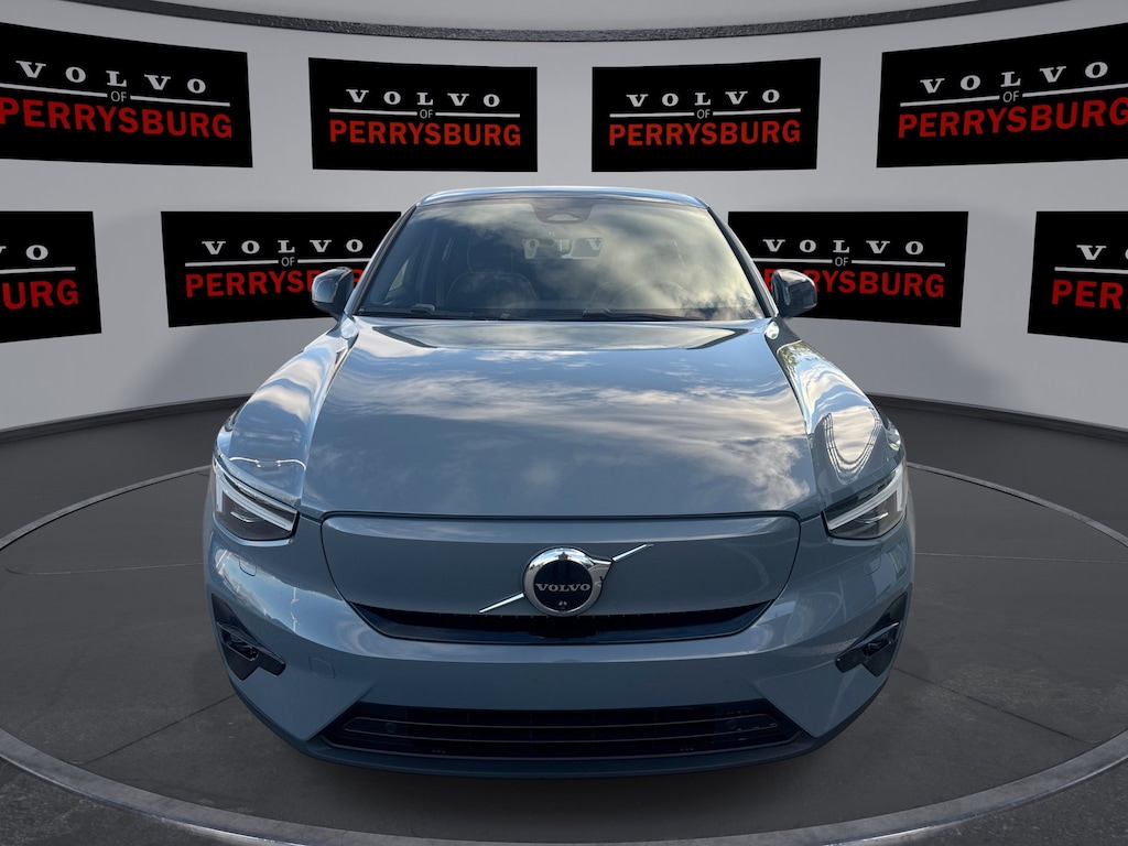 Used 2023 Volvo C40 Recharge Twin AWD Ultimate w/ Panoramic Roof Twin eAWD Ultimate