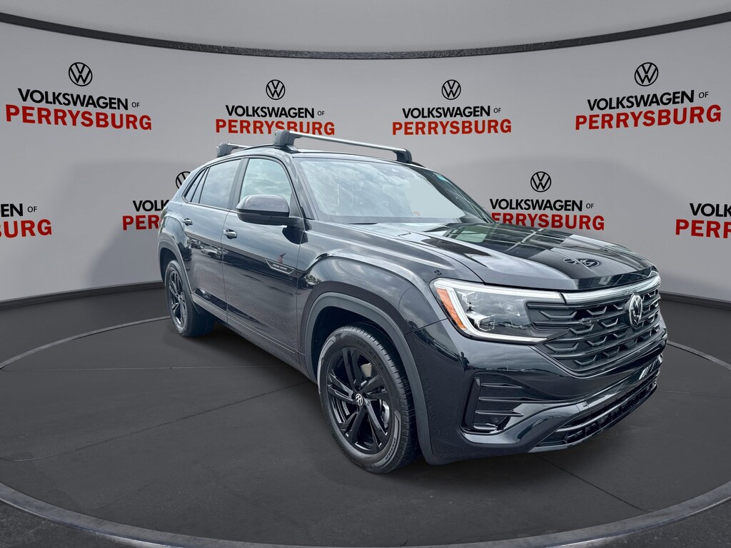 New 2026 Volkswagen Atlas Cross Sport SEL R-Line Black AWD SEL R-Line Black AWD