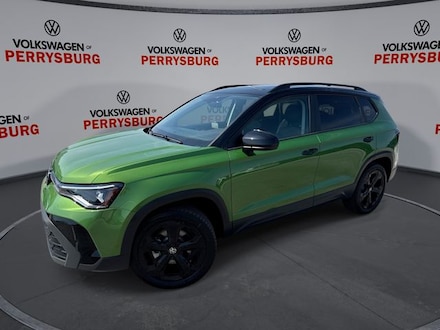 2025 Volkswagen Taos 1.5T SE Black SUV