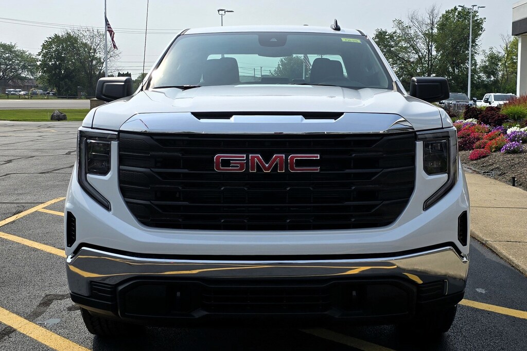 New 2026 GMC Sierra 1500 Pro 4WD Double Cab 147 Pro