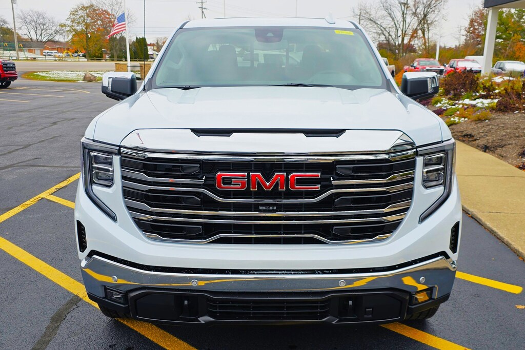 New 2026 GMC Sierra 1500 SLT 4WD Crew Cab 147 SLT