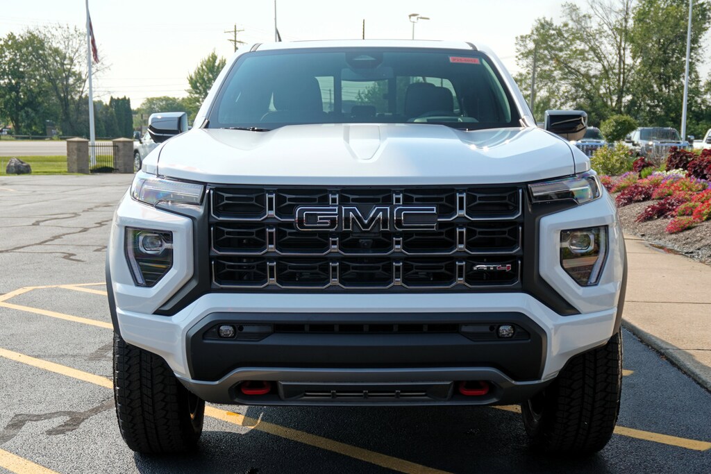 New 2025 GMC Canyon 4WD AT4 4WD Crew Cab AT4