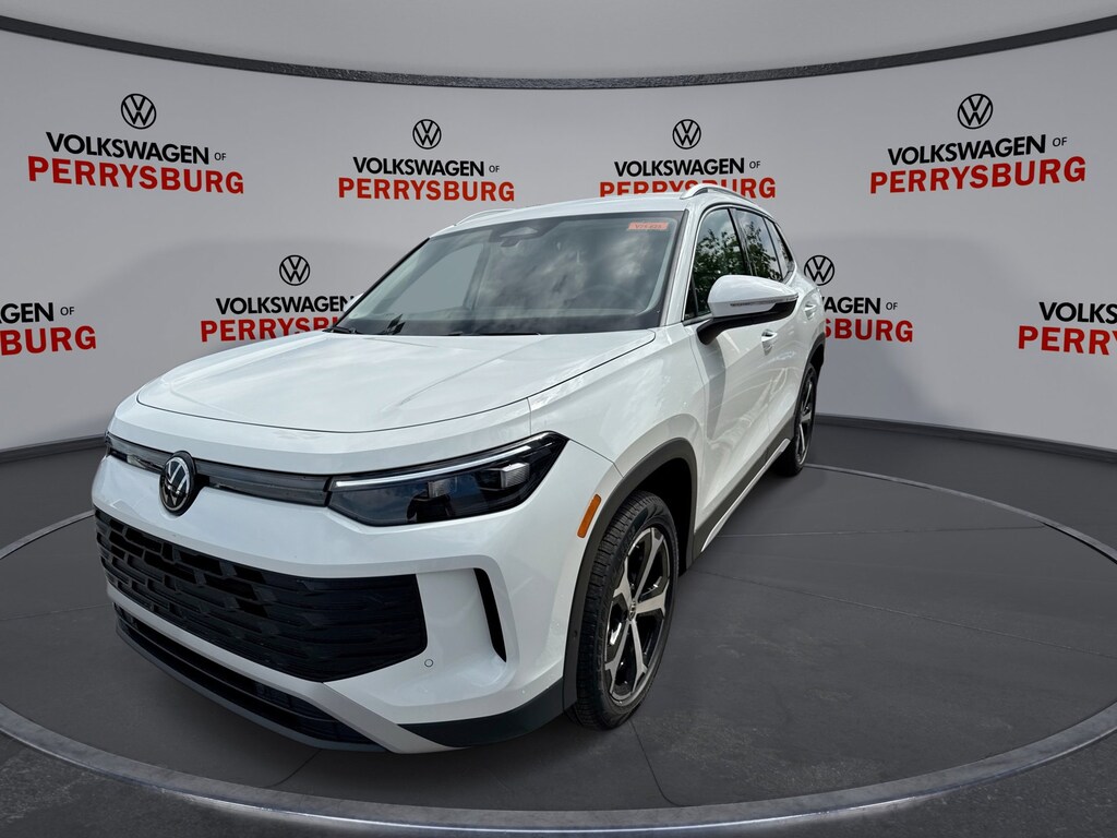 New 2025 Volkswagen Tiguan SE AWD SE AWD