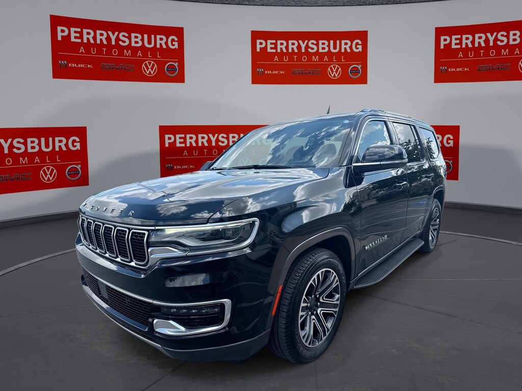 Used 2022 Jeep Wagoneer Series III 4WD w/ Advanced Safety & Premium Sound Series III 4x4