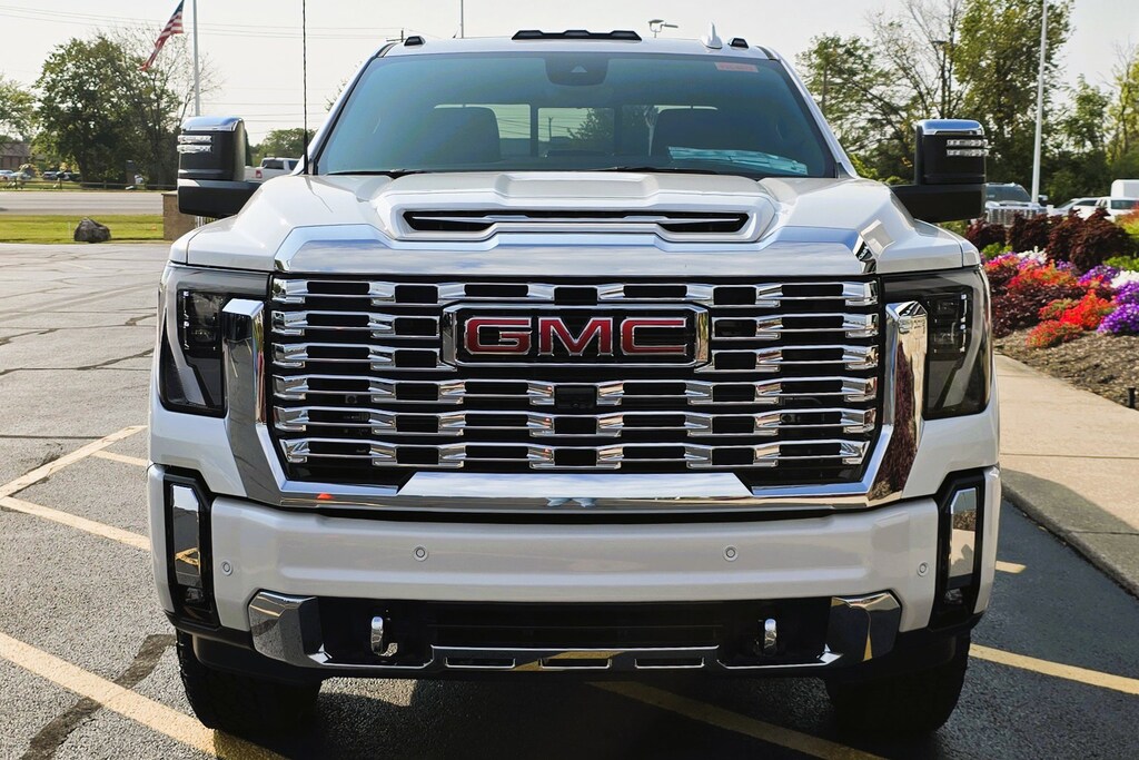 New 2025 GMC Sierra 2500HD Denali 4WD Crew Cab 159 Denali