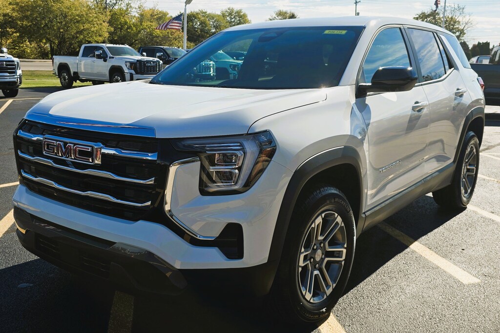 New 2026 GMC Terrain FWD Elevation FWD Elevation
