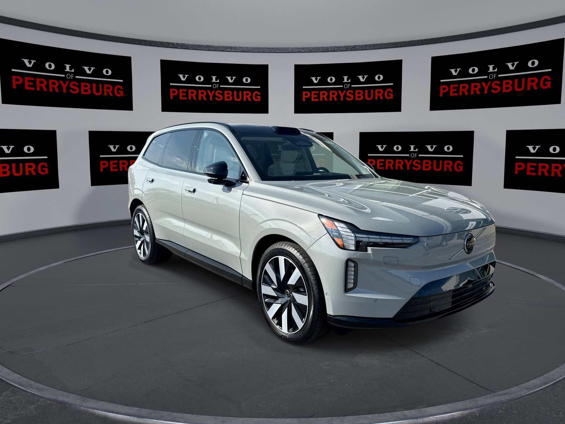 2025 Volvo EX90 Twin Motor Ultra photo 2