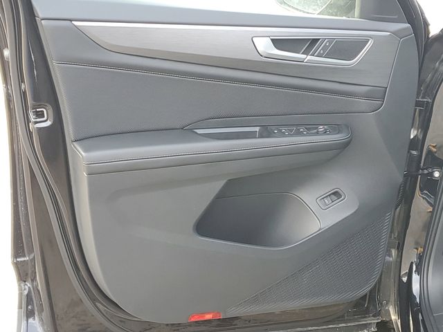 2026 Volkswagen Atlas Cross Sport SE w/Tech - Photo 10