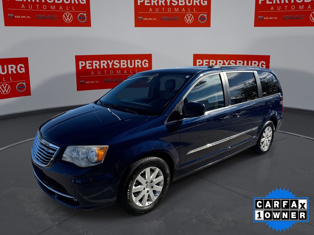 Used 2014 Chrysler Town & Country Touring Wagon