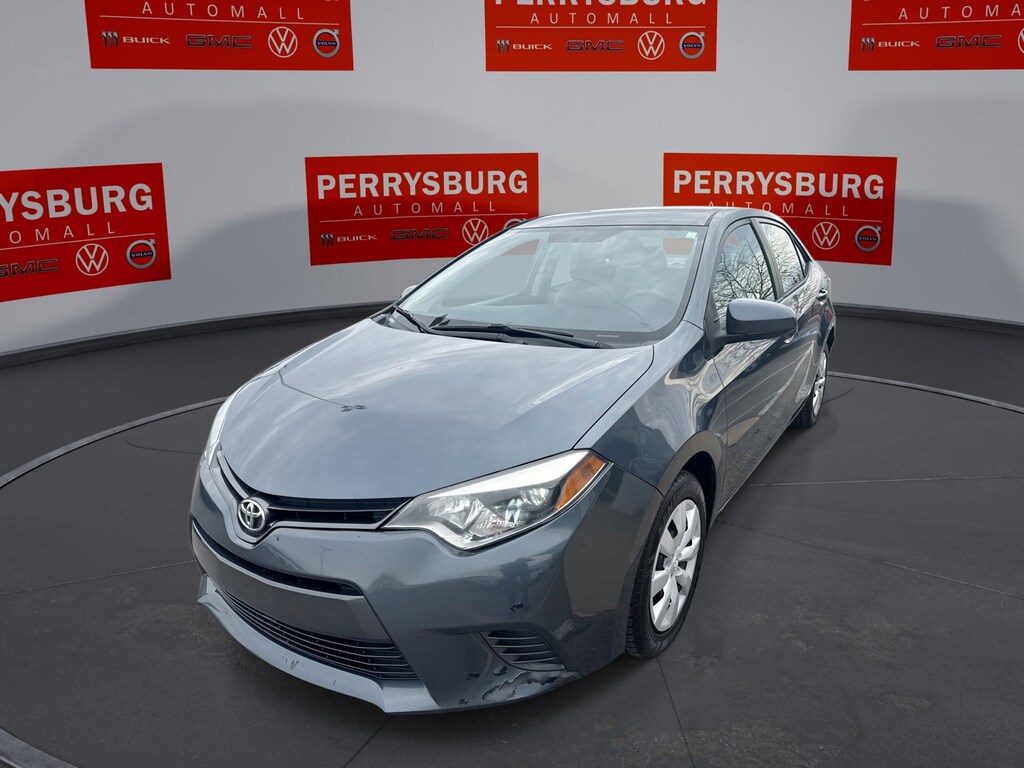 Used 2016 Toyota Corolla LE Sedan