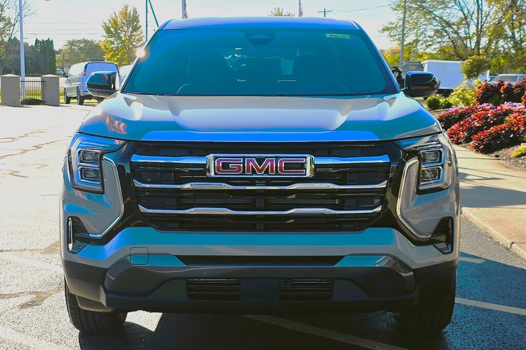 New 2026 GMC Terrain FWD Elevation FWD Elevation