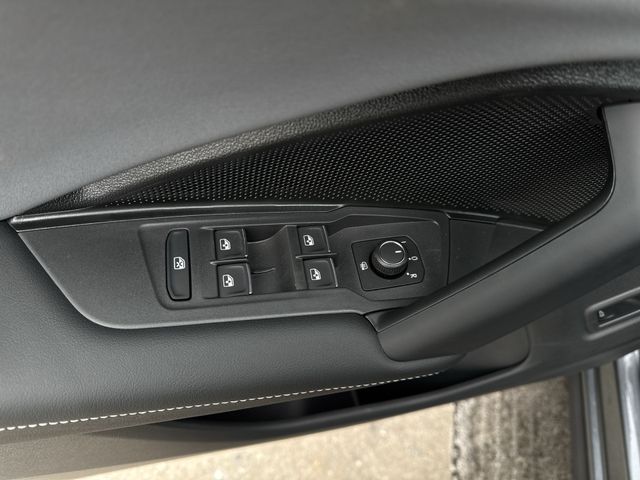 2026 Volkswagen Tiguan SE R-LINE BLACK - Photo 24