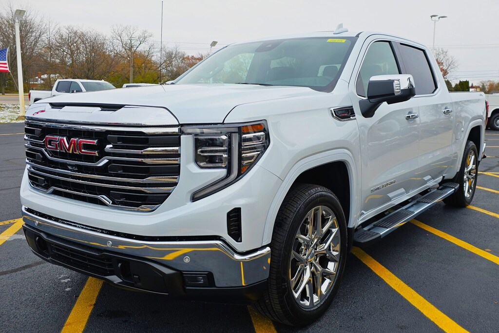 New 2026 GMC Sierra 1500 SLT 4WD Crew Cab 147 SLT