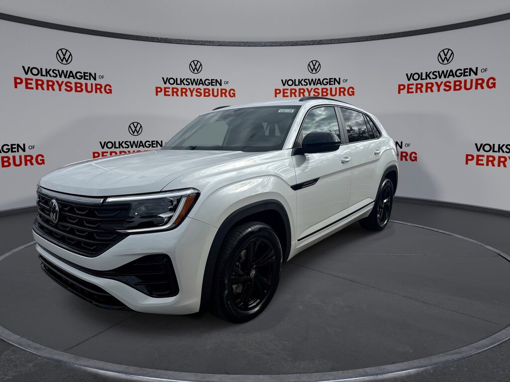 New 2026 Volkswagen Atlas Cross Sport SEL R-Line Black AWD SEL R-Line Black AWD