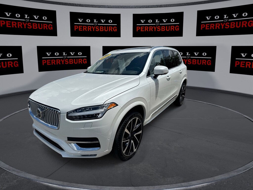Used 2025 Volvo XC90 B5 AWD Plus w/ Panoramic Moon B5 AWD Plus 7-Seater