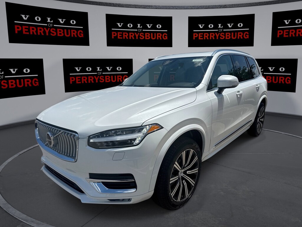 New 2025 Volvo XC90 Core B5 AWD Core 7-Seater