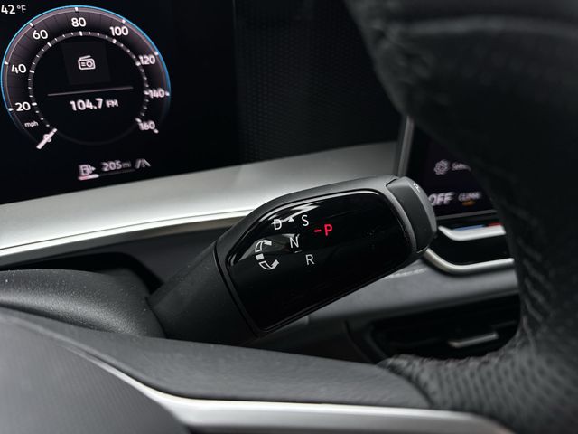 2026 Volkswagen Tiguan SE R-LINE BLACK - Photo 16