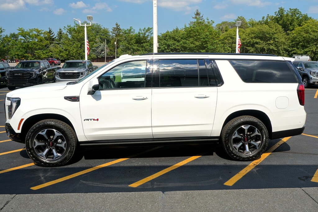 New 2025 GMC Yukon XL AT4 Ultimate 4WD AT4 Ultimate
