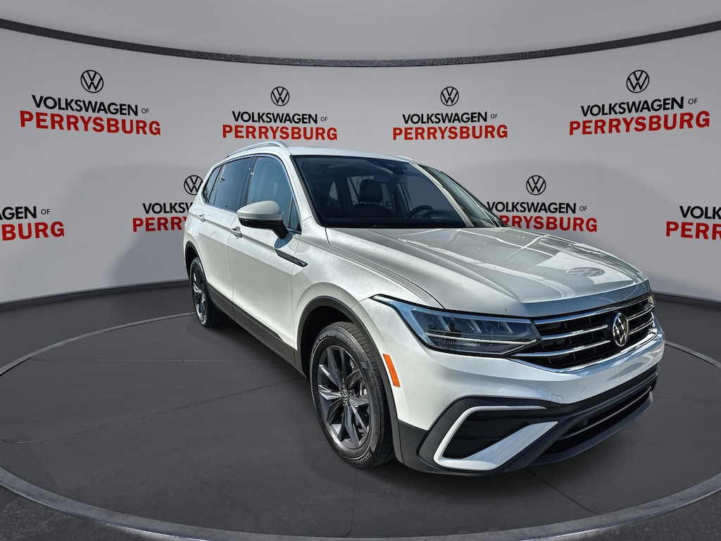 Certified 2023 Volkswagen Tiguan 2.0T SE 4Motion w/ Panoramic Moon 2.0T SE 4MOTION