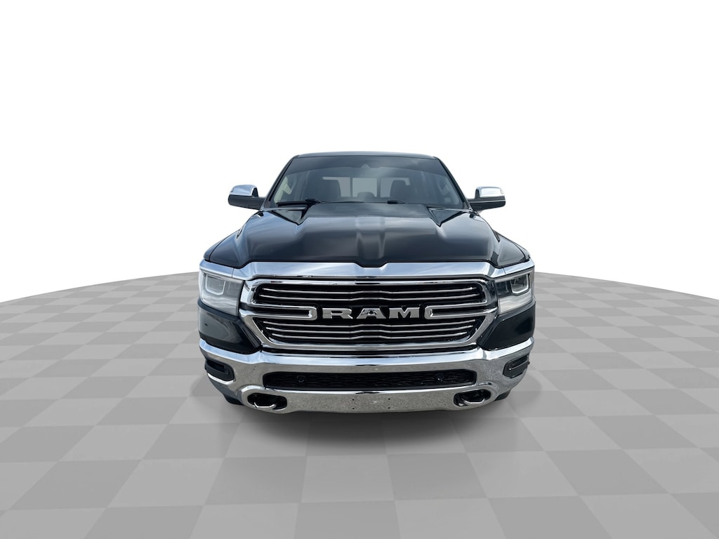 Used 2019 Ram 1500 Laramie 4WD Crew w/ Advanced Safety Tech & Panoram Laramie 4x4 Crew Cab 64 Box