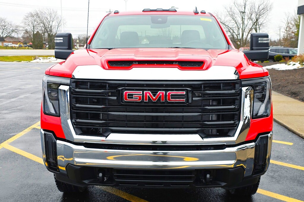 New 2026 GMC Sierra 2500HD Pro 4WD Reg Cab 142 Pro