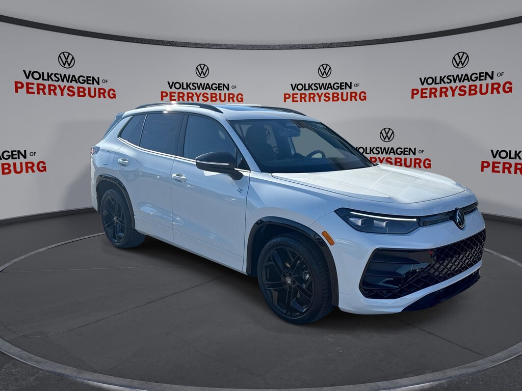 New 2026 Volkswagen Tiguan SE R-Line Black FWD SE R-Line Black FWD