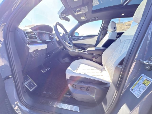 2026 Volkswagen Atlas Cross Sport SEL Premium R-LINE - Photo 10
