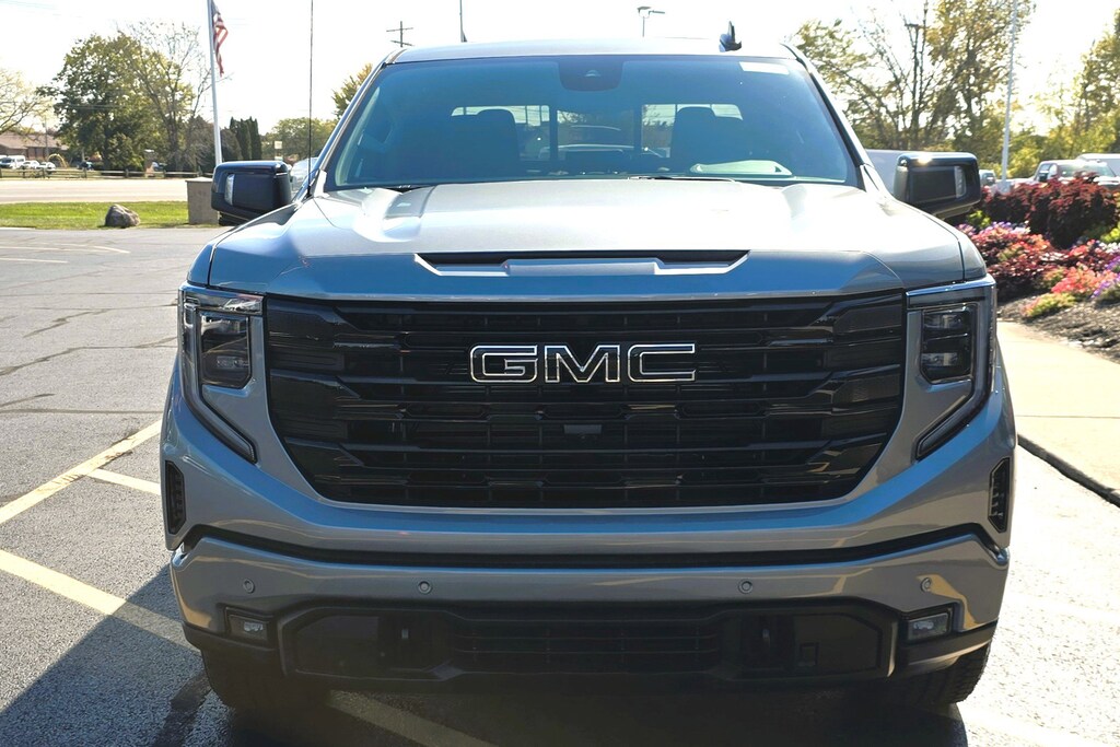 New 2026 GMC Sierra 1500 Elevation 4WD Crew Cab 147 Elevation w/3SB