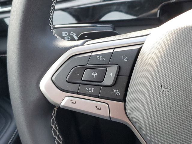 2026 Volkswagen Atlas Cross Sport SE w/Tech - Photo 17
