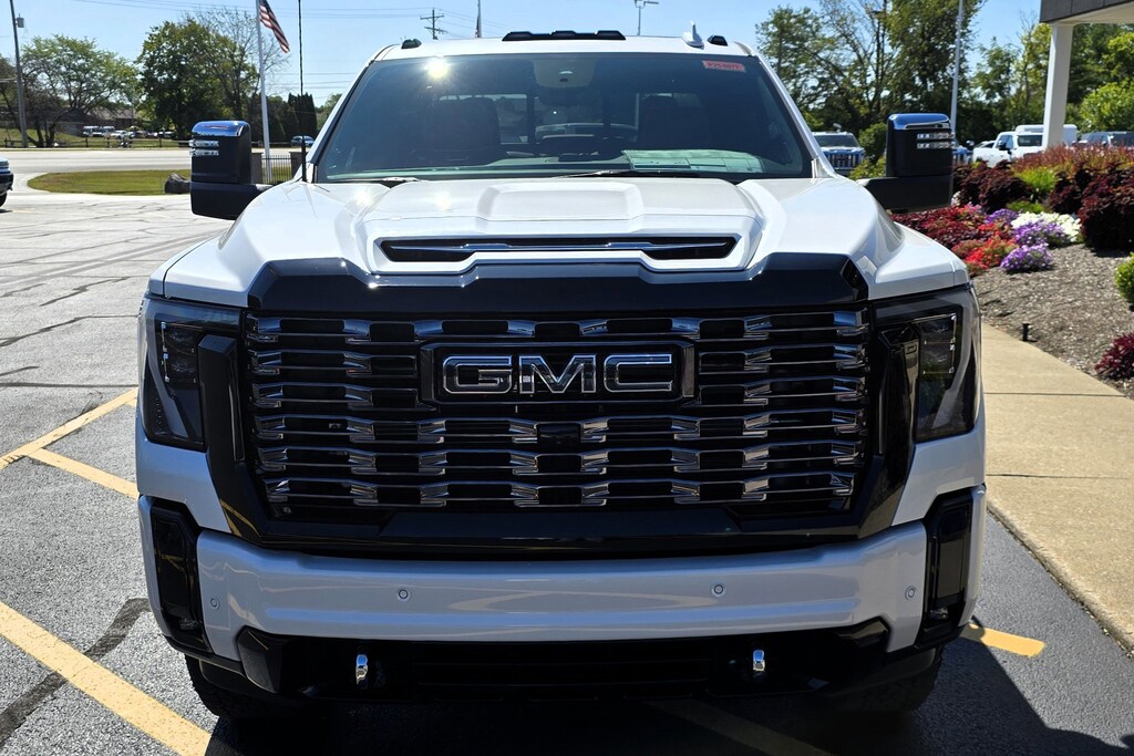New 2025 GMC Sierra 2500HD Denali Ultimate 4WD Crew Cab 159 Denali Ultimate