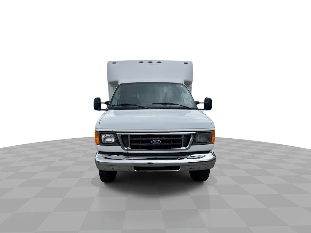 Used 2006 Ford Econoline Commercial Cutaway E-450 Super Duty