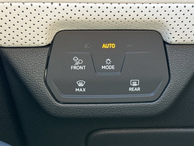 2026 Volkswagen Atlas Cross Sport SEL Premium R-LINE - Photo 18