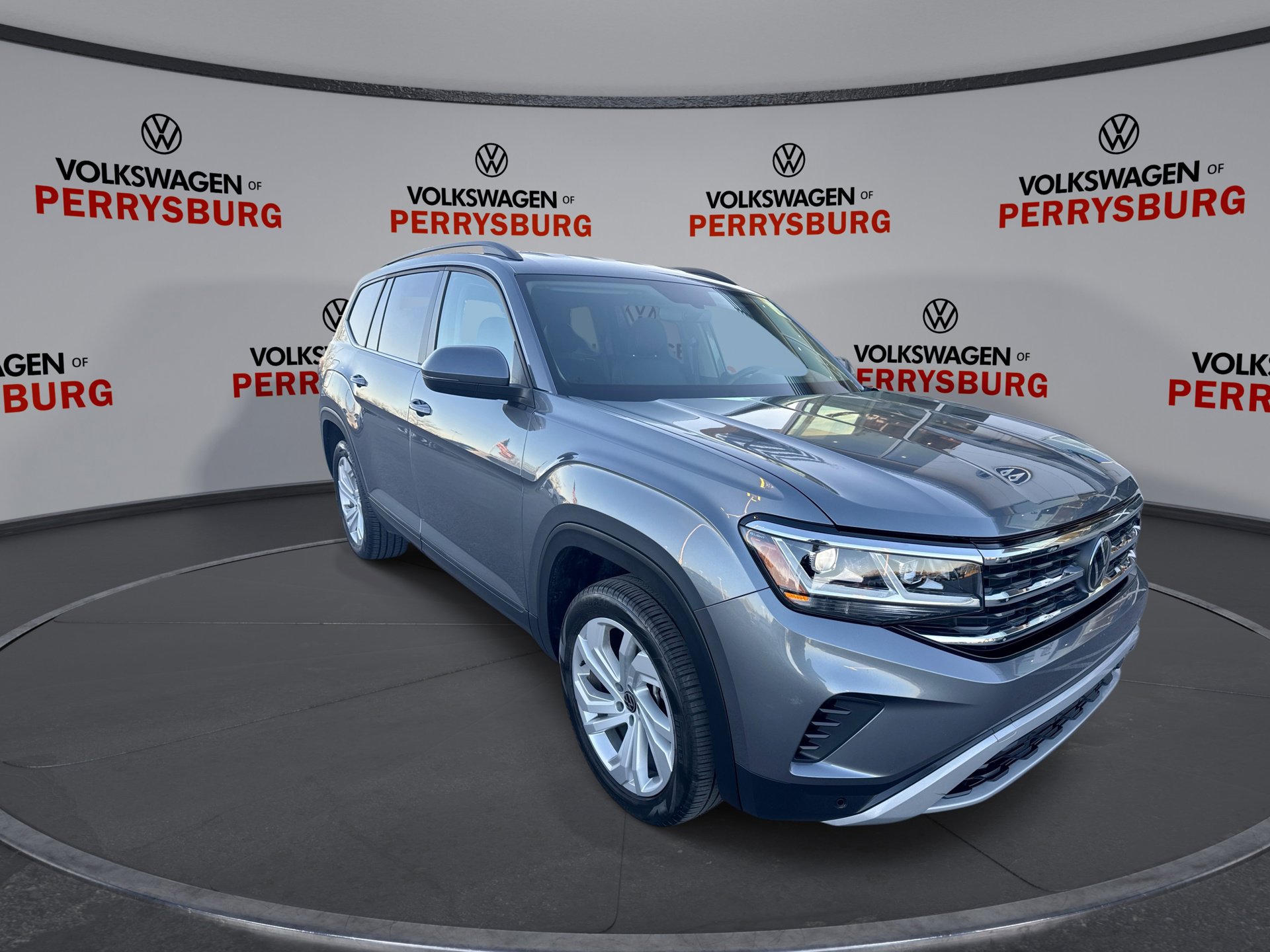 2023 Volkswagen Atlas V6 SE Technology photo 2