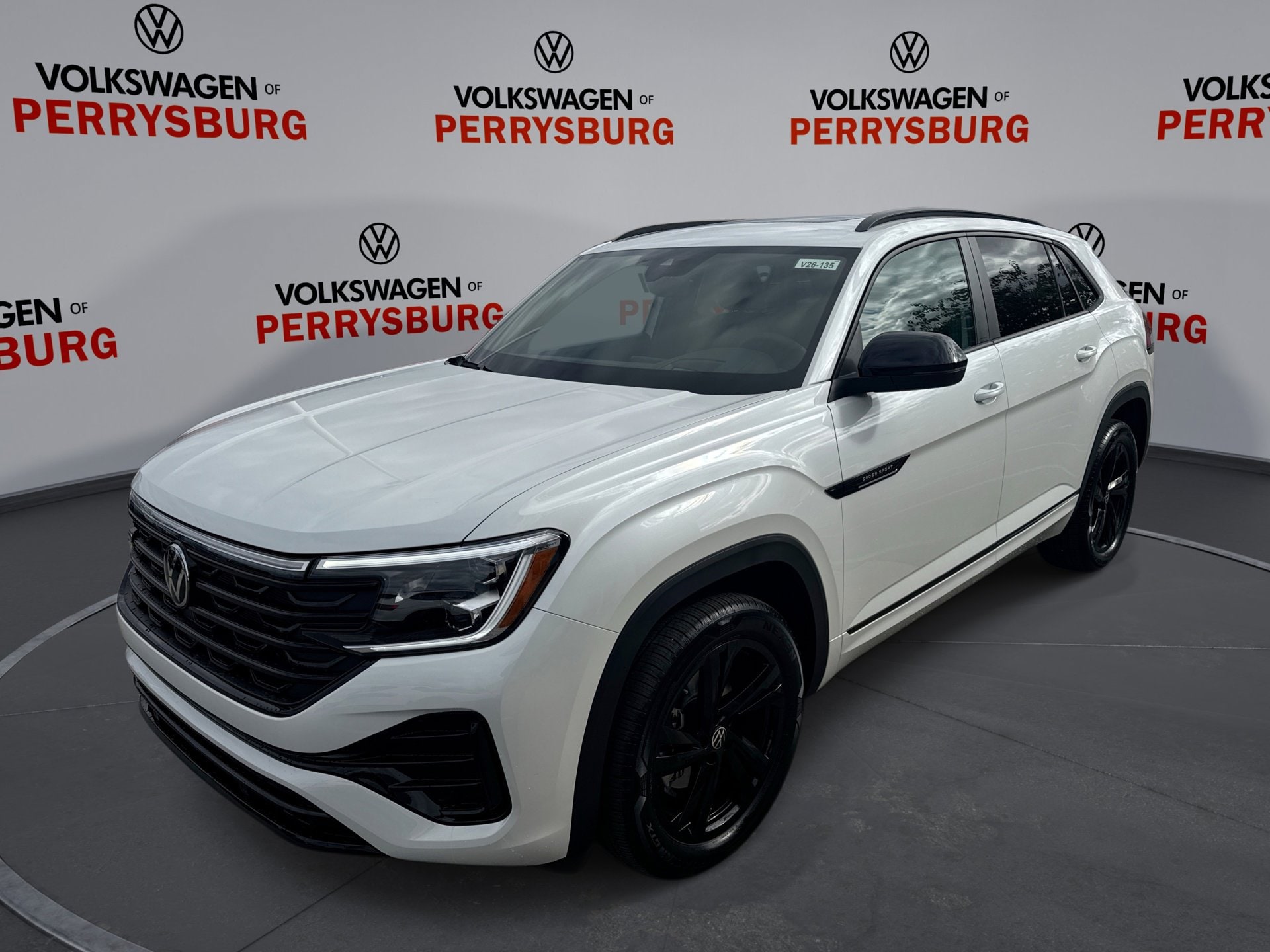 2026 Volkswagen Atlas Cross Sport SEL R-LINE's photo
