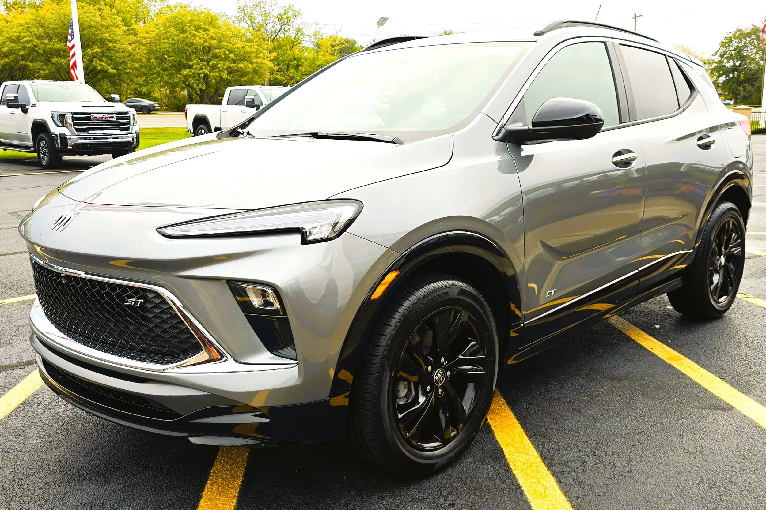 2026 Buick Encore GX Sport Touring photo 3