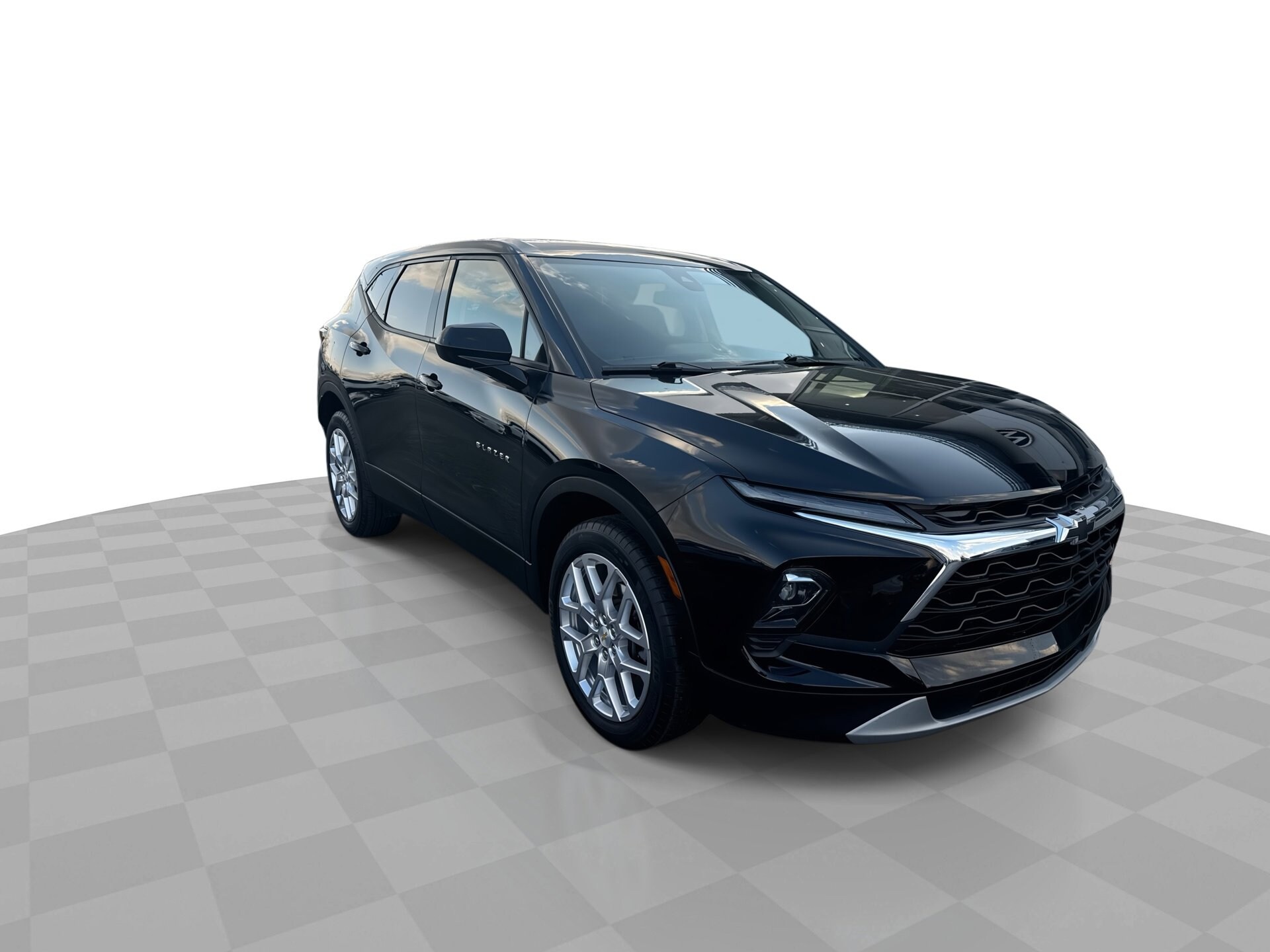 2024 Chevrolet Blazer 2LT Cloth photo 2