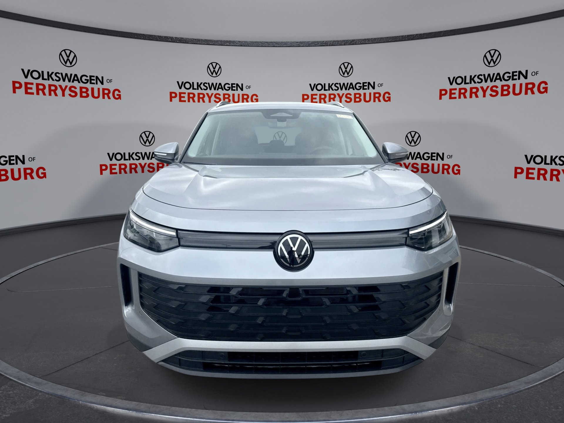 2025 Volkswagen Tiguan S photo 2