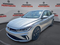 2025 Volkswagen Jetta SE Auto W/ Sunroof Package & Black Wheel Package SE Auto