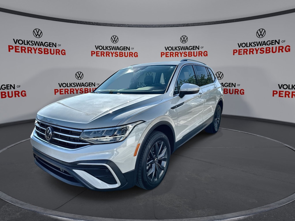Certified 2023 Volkswagen Tiguan 2.0T SE 4Motion w/ Panoramic Moon 2.0T SE 4MOTION