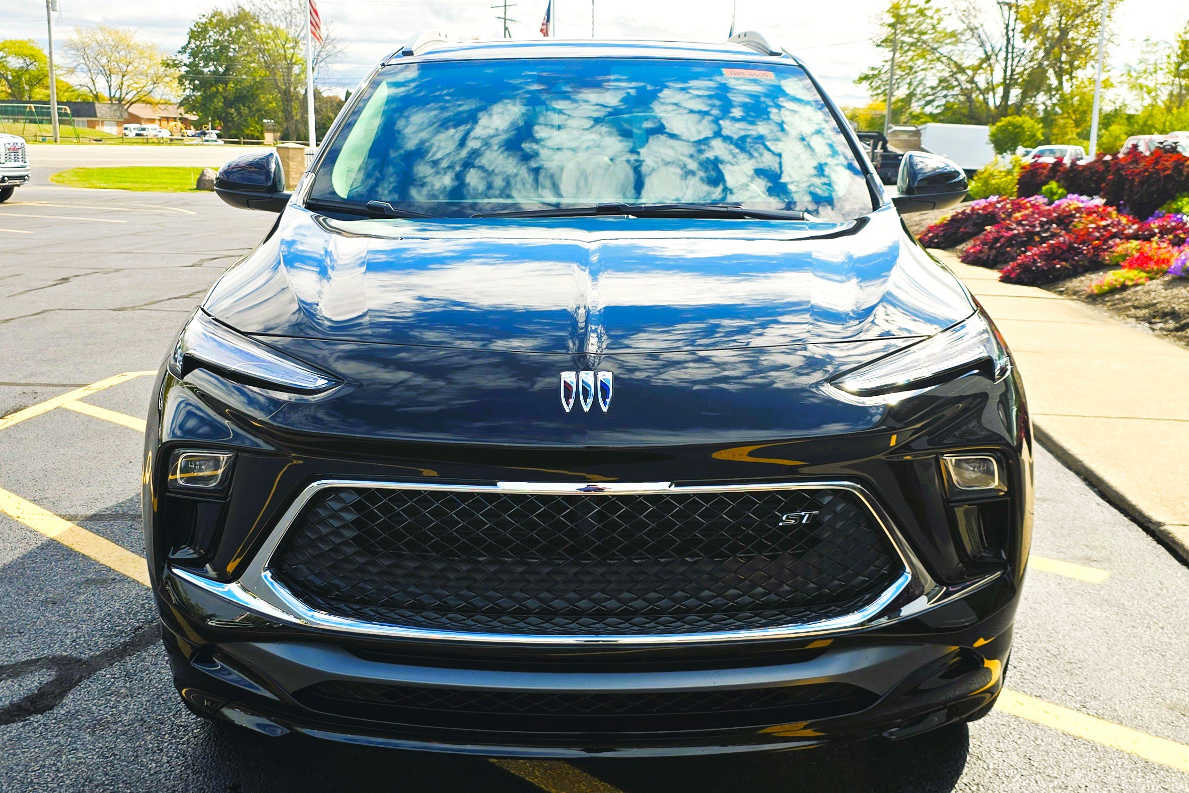 2026 Buick Encore GX Sport Touring photo 2