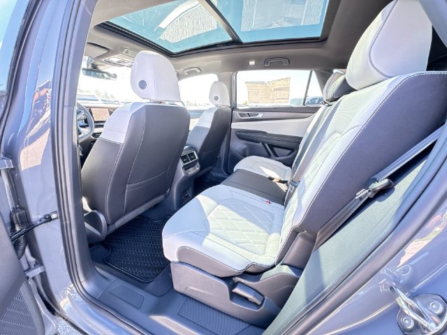 2026 Volkswagen Atlas Cross Sport SEL Premium R-LINE - Photo 22