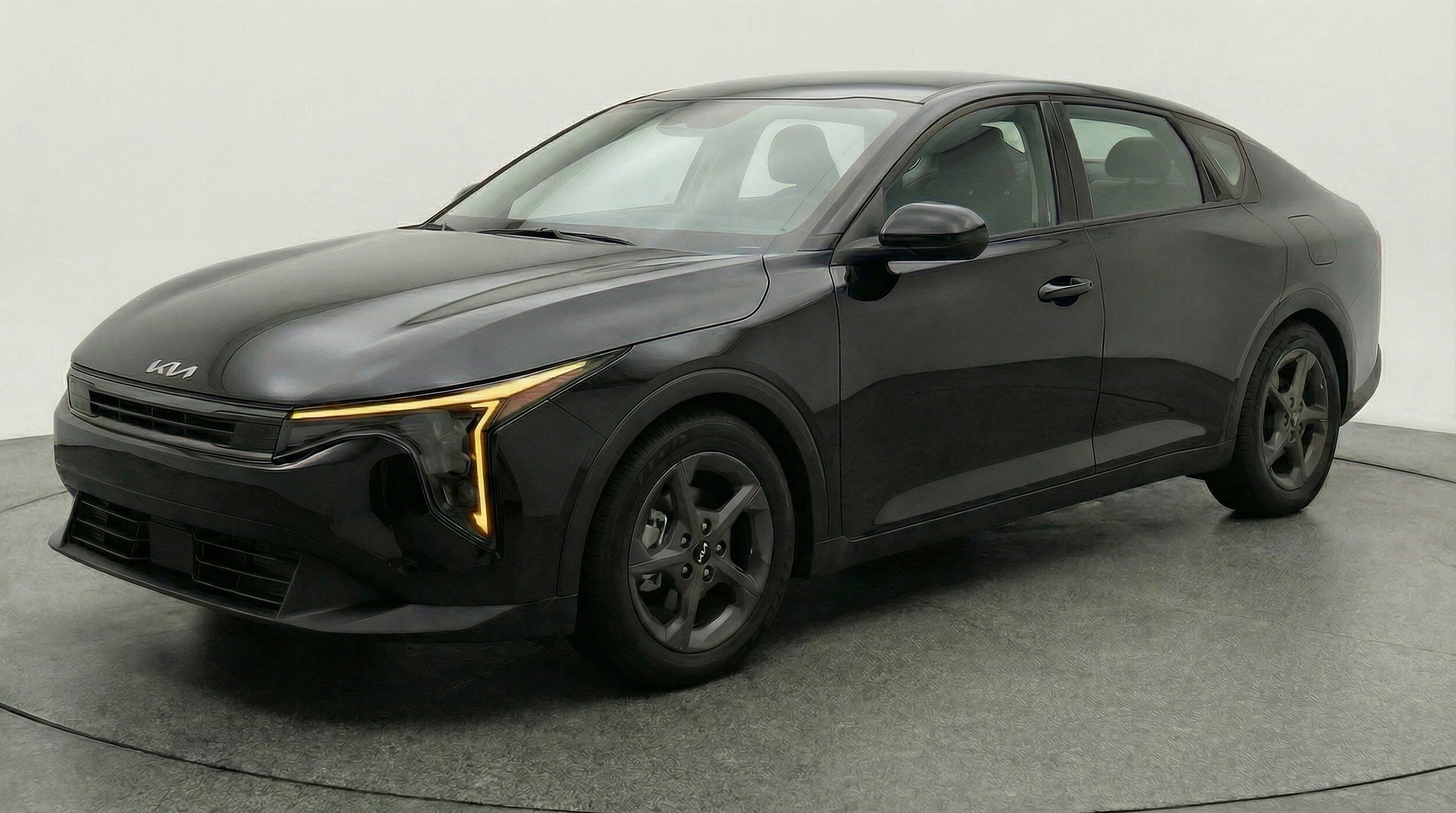 Thumbnail: 2025 Kia K4 - 3