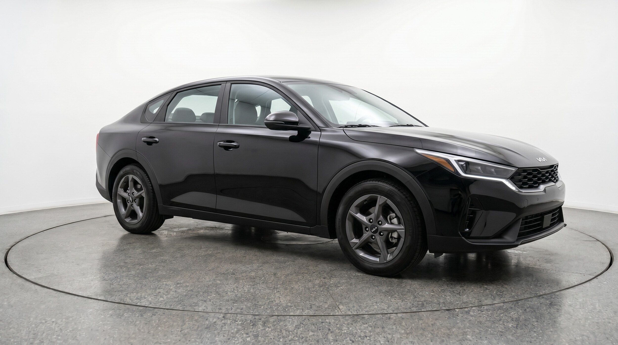 Thumbnail: 2026 Kia K4 - 1