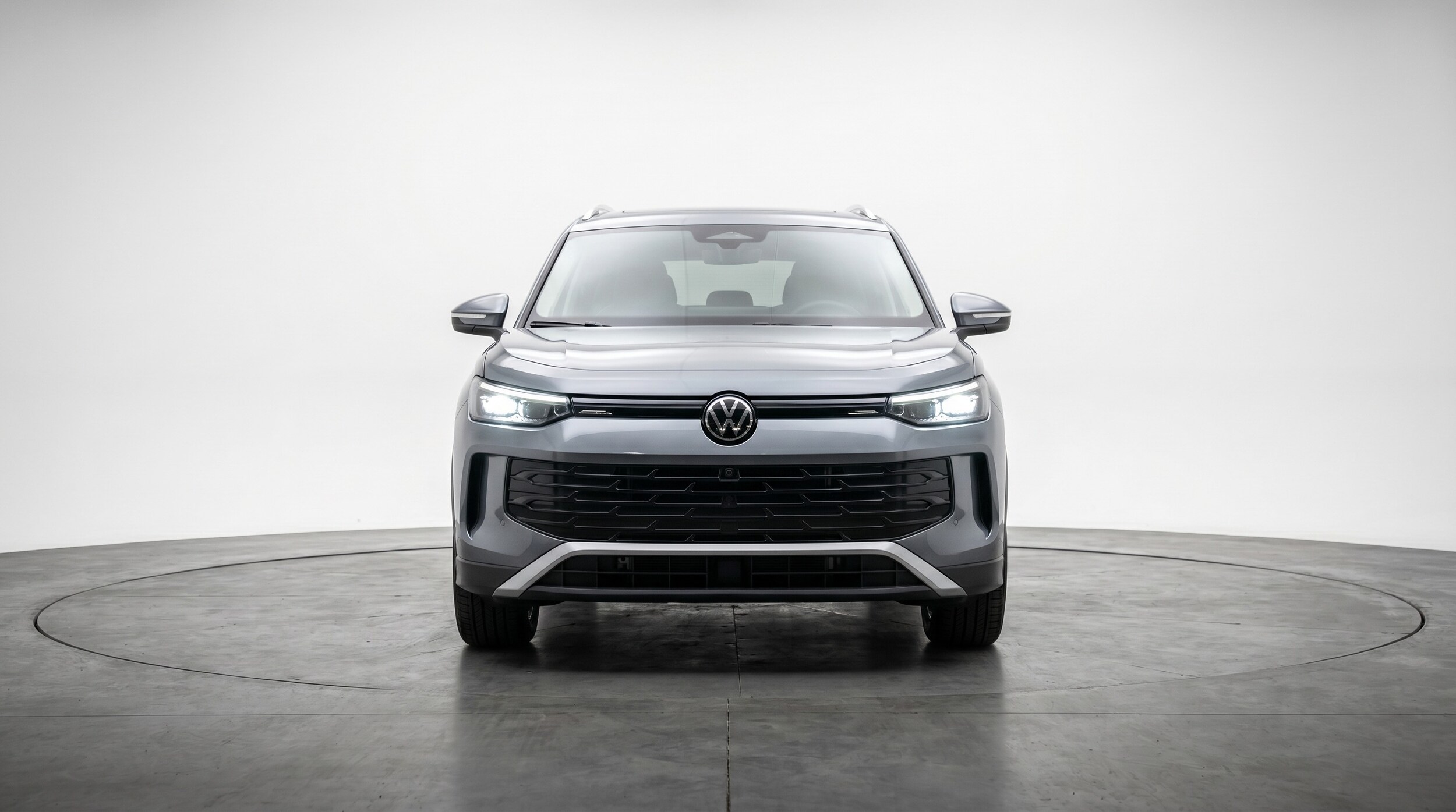 Thumbnail: 2026 Volkswagen Tiguan - 2